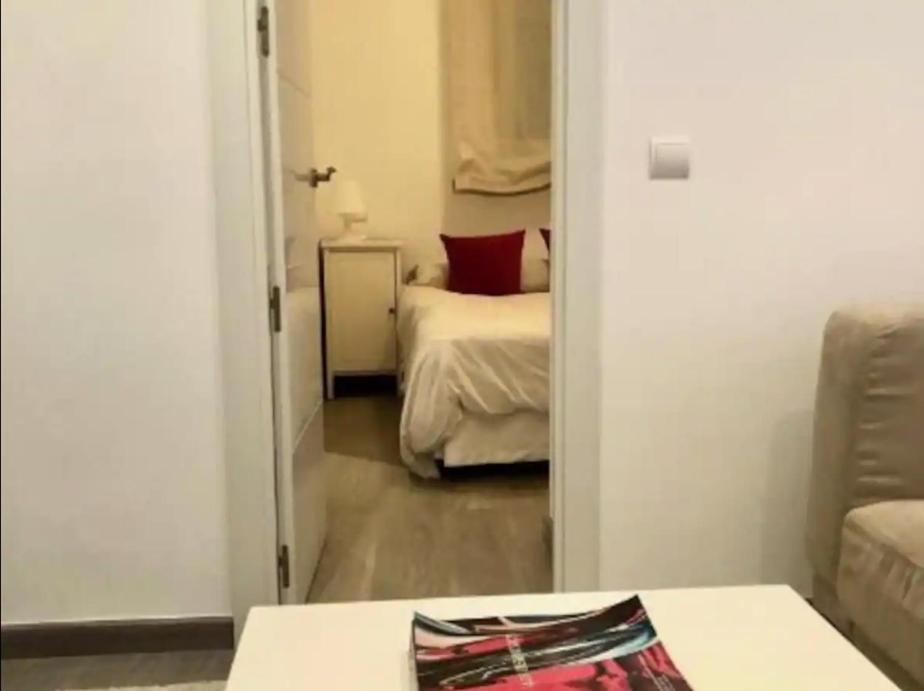 Madrid A Metros Del Retiro Apartment Exterior photo